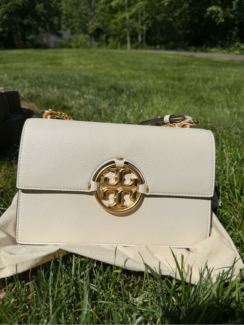 Tory Burch White and Gold Shoulder Bag with Signature Logo